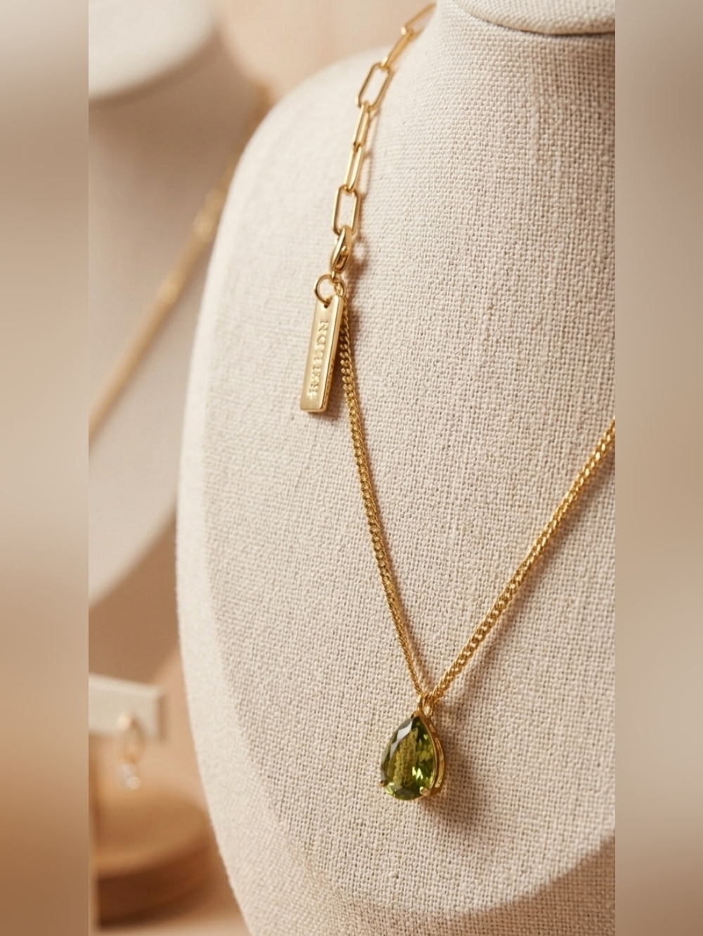 Swarovski Crystal Sahara Baroque pendant on a gold-plated  vermeil chain.